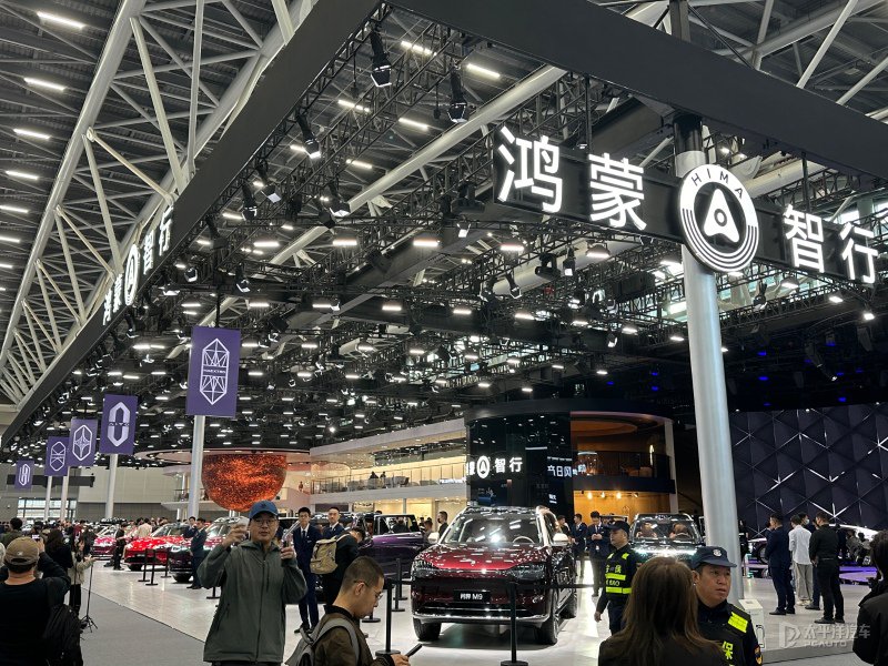2025广州车展：鸿蒙智行携旗下五界全系车型亮相