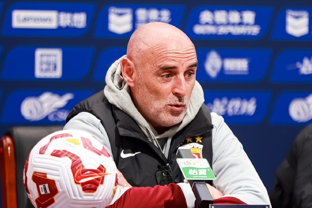 英博VS海港首发：4外援PK5外援，莱昂纳多领衔锋线，蒋光太出战