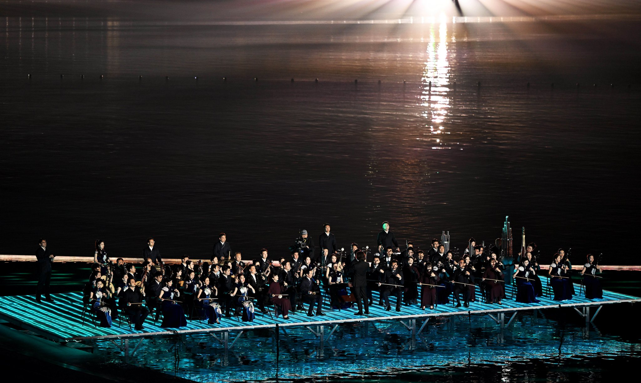 这是11月21日拍摄的全运会闭幕式现场。新华社记者 李紫恒 摄