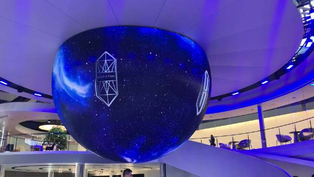 这个圆球已经成了鸿蒙智行车展的标配了，五界聚势，未来可期