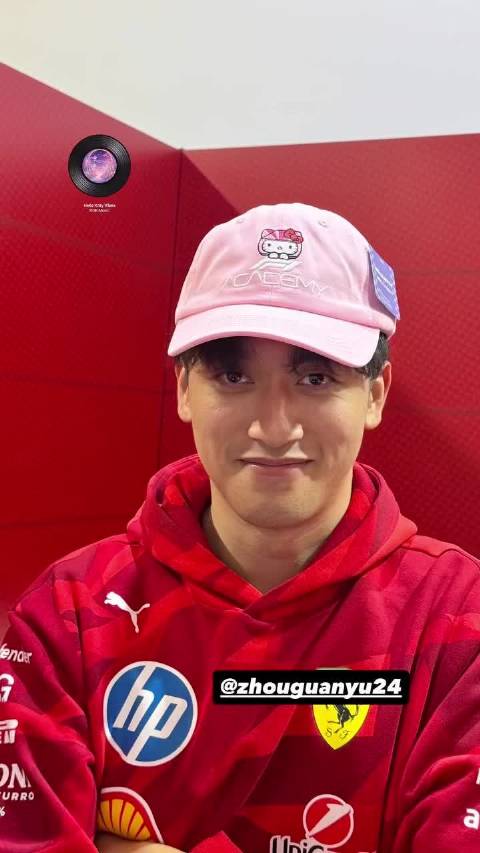 周冠宇与Andrea互拍照片曝光，再现奥斯汀站瞬间