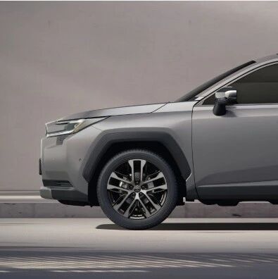 小普拉多！荣放，越战越豪放