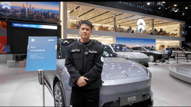 广州车展蔚来全系车型亮相，ET9双色车身新ES8三排可躺