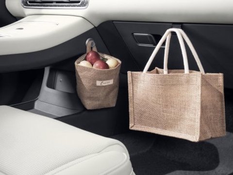 20万左右中大型混动suv：17.88万起的红旗HS6PHEV实力升级