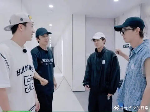 哥几个一天天的全是小品