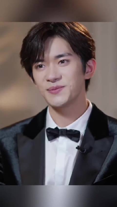 易烊千玺：如果命苦是天赋的话那么我天赋异禀！你怎么看Ꙩ_Ꙩ