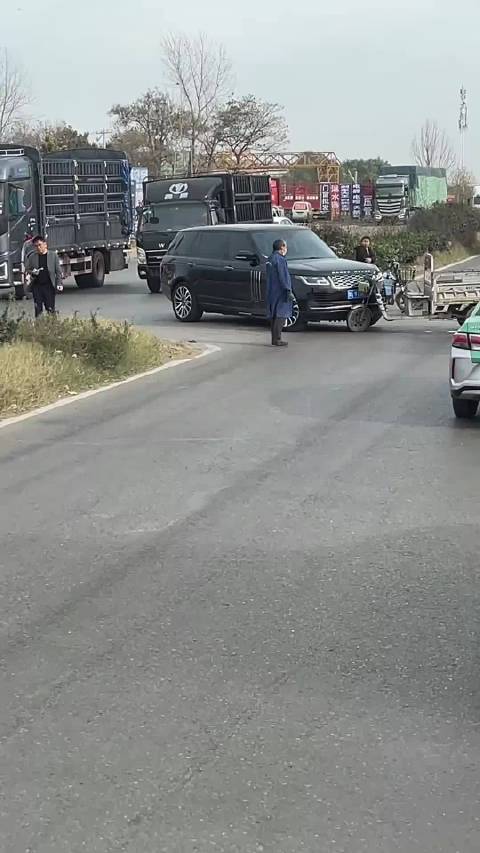 路虎不一定是虎，你大爷一定是你大爷