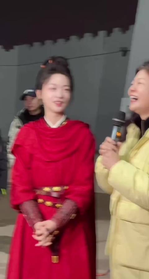 吴谨言新剧江山为聘杀青，下月再进组