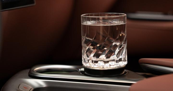 1015从图中可以看出，哈弗H6的整体造型