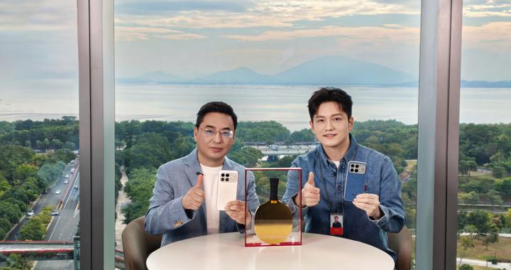 时隔15个月，樊振东获赠黄金球拍，不知王楠、郭斌作何感想？