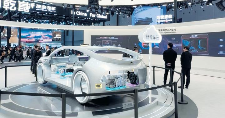 智驾战事升级：高阶配置下放，L3落地提速