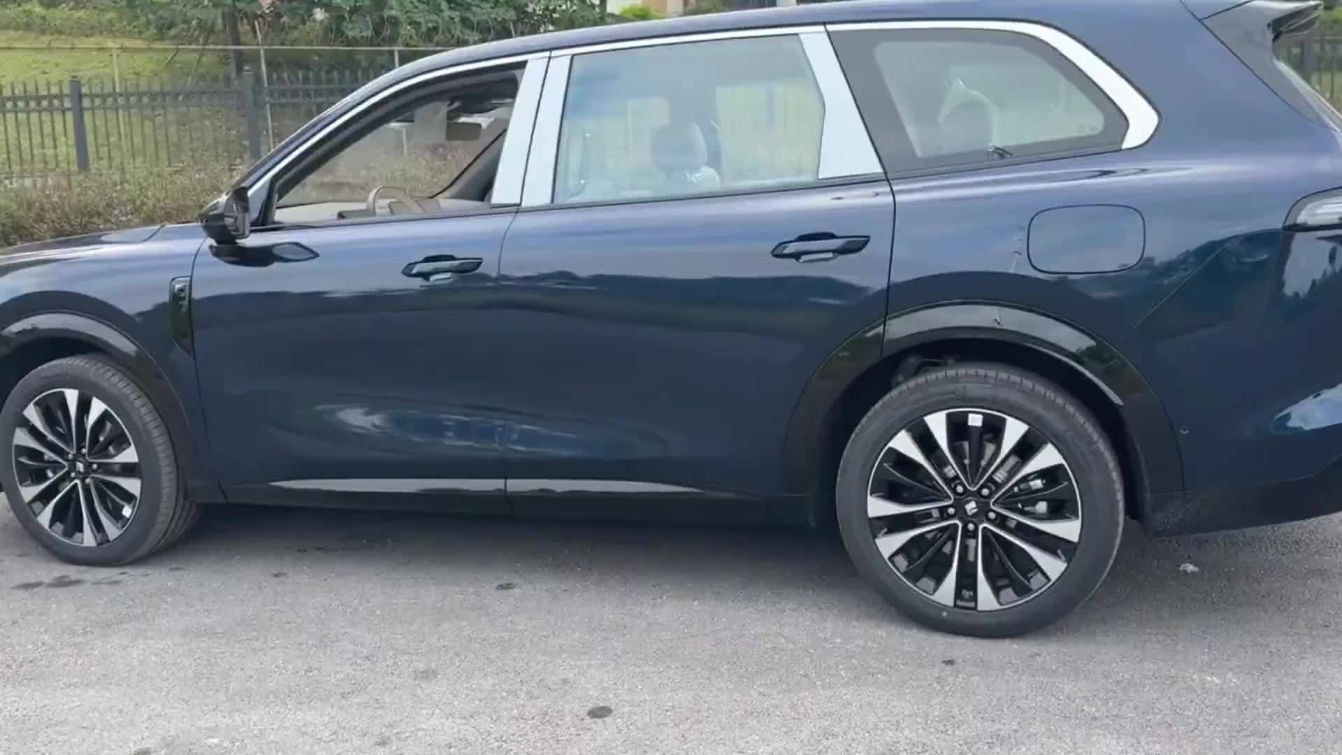 华为×上汽通用五菱宝骏华境S实车曝光，全系标配华为乾崑智能