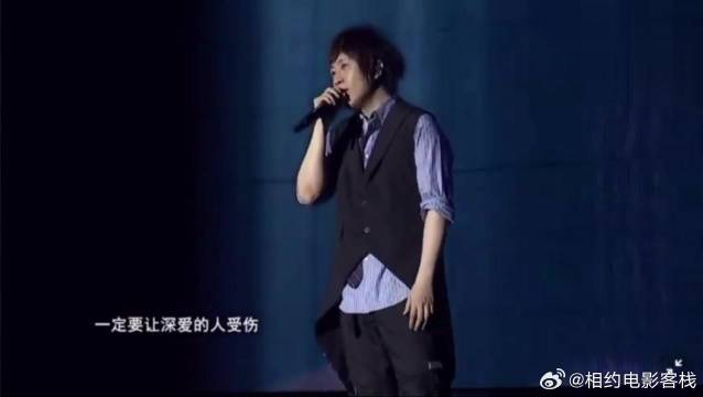 五月天刘若英合体演唱《后来的我们》，满满的感动！