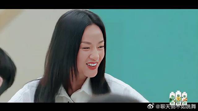 刘惜君、吉娜、孙悦、刘雅瑟、陈嘉桦，相聚在此，干杯！