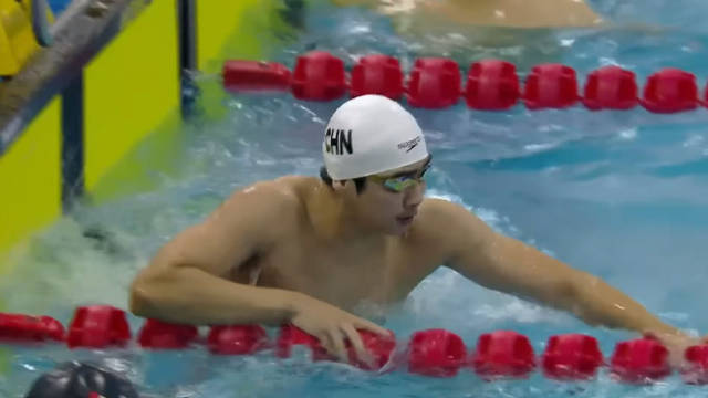 真猛！16岁中国游泳天才自由泳狂飙破纪录，第二个潘展乐横空出世