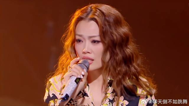 容祖儿合作吉克隽逸，开口惊艳全场，破碎感直接拉满！