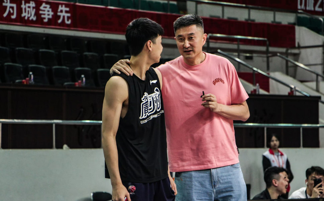 CBA最新消息！新疆男篮裁掉华莱士，崔永熙推迟复出