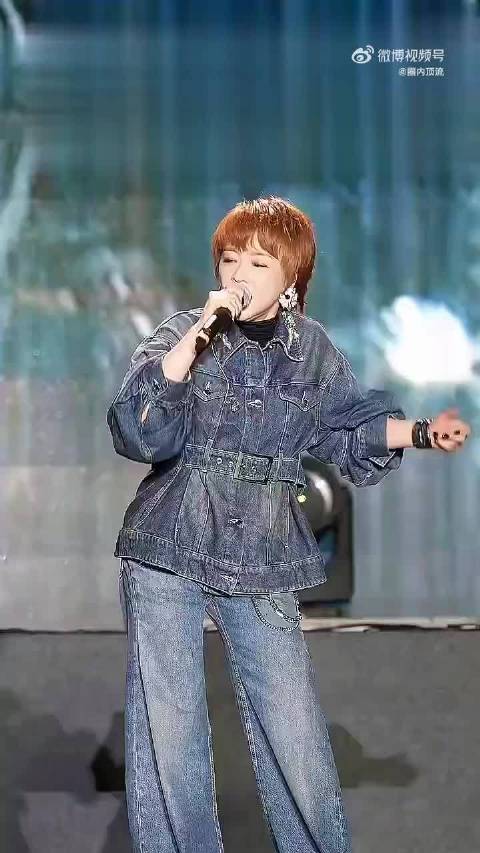 陈慧娴40周年巡演2026年1月3日登陆南京，经典金曲引三代合唱