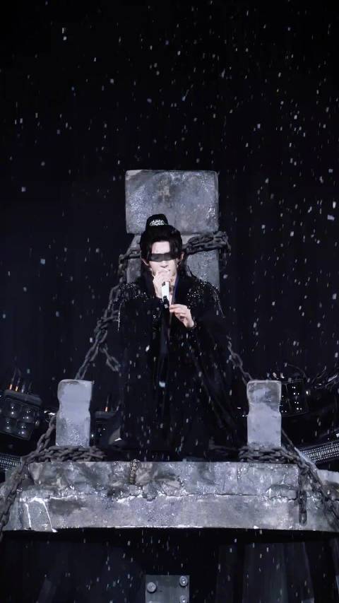 刘宇一跪千年升级版