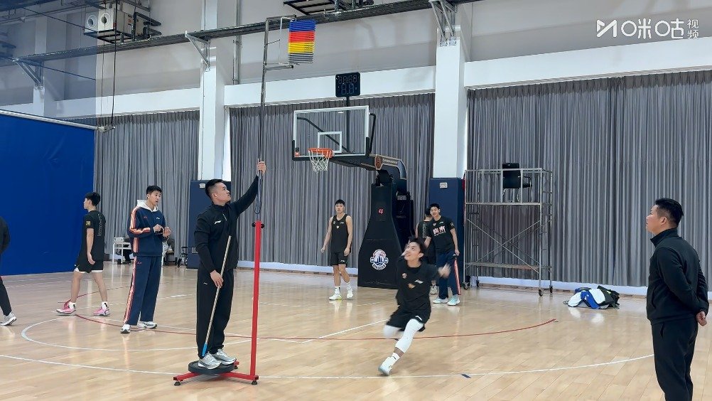 崔永熙称徐杰摸高3米15够用，自曝跳高3米44