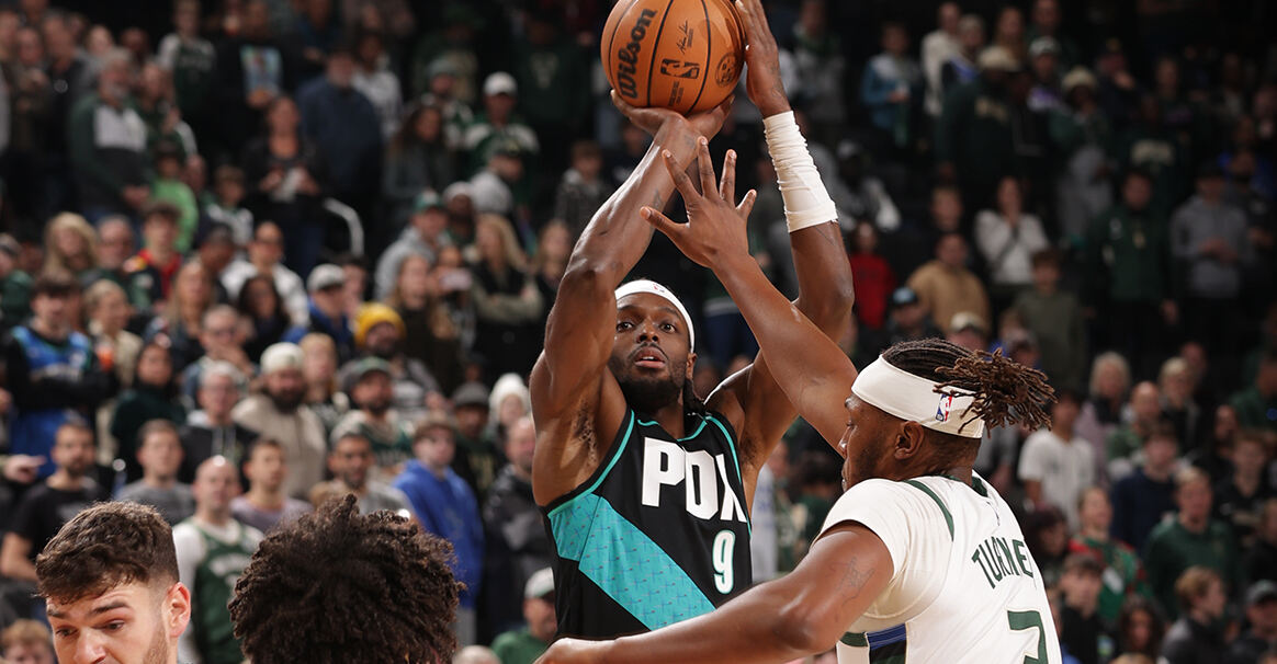 格兰特35分阿夫迪亚22+5 开拓者送雄鹿5连败