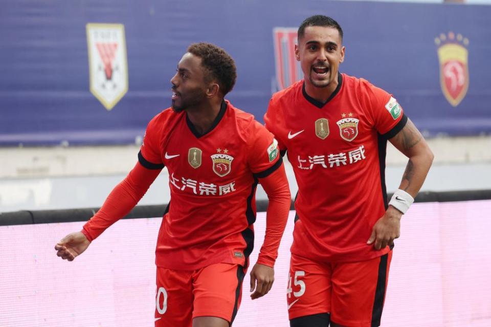 海港vs首尔FC首发：轮换5人！蒯纪闻、李新翔出场，2外援缺阵