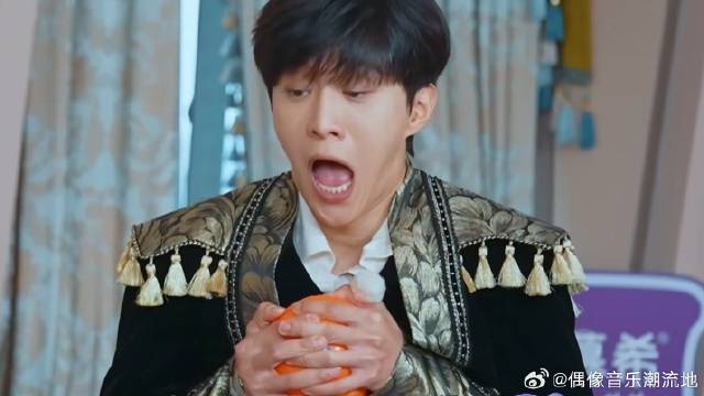 白鹿搞笑女实锤 没接到球下秒优雅的离场，大家直接笑喷！