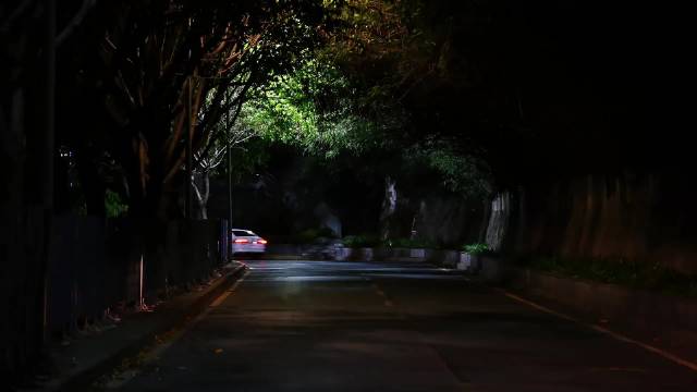 毛不易献唱《无名的人》致敬平凡身影