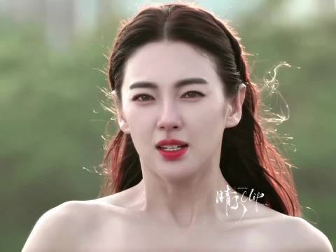 张雨绮骨相锋利皮相明艳，颜值适配所有剧型