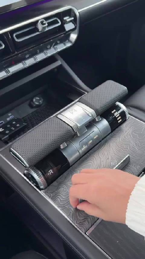 该说不说，猛士这档杆做的挺有设计感的