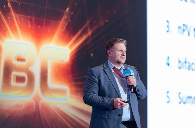 ISC Konstanz创始人、委员会成员Radovan Kopecek致辞