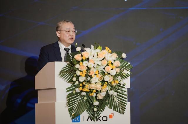 爱旭股份董事长陈刚致辞