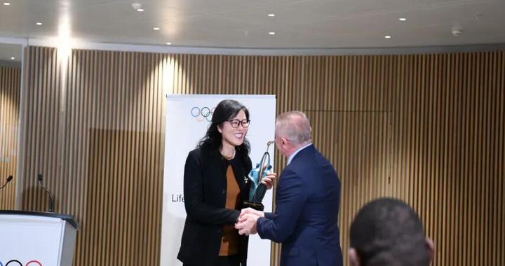 郎平，获终身成就奖！