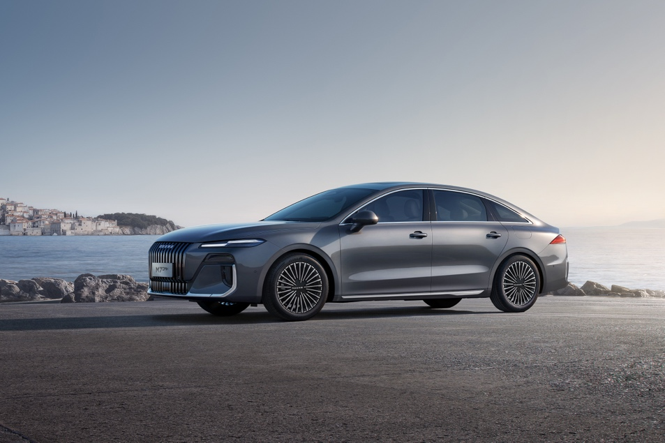 荣威M7 DMH“最具活人感”车机火了