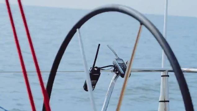 三亚陵水半环拉力赛船队强风中劈浪前行