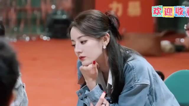 热巴刘宇宁录节目突遇黑灯相拥，白宇当场质问