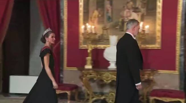 德国国事访问西班牙首日，小莱佩戴卡地亚王冠出席晚宴