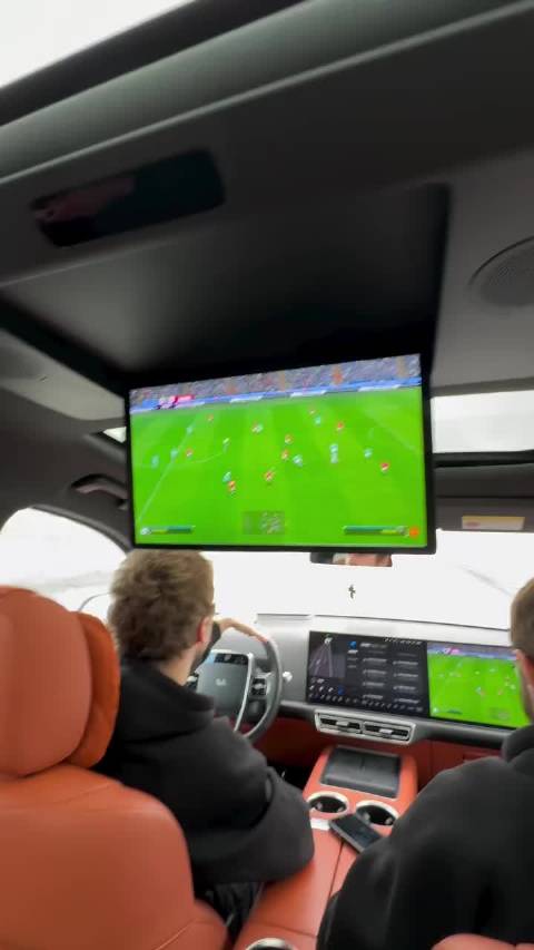 国产车在国外特别火，这个视频已经突破20万点赞了，评论区都在问这是什么车