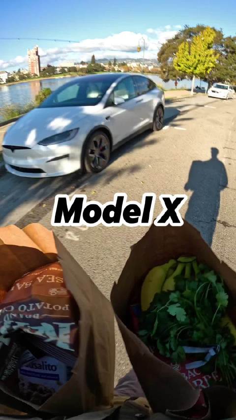 特斯拉Model X为您开门