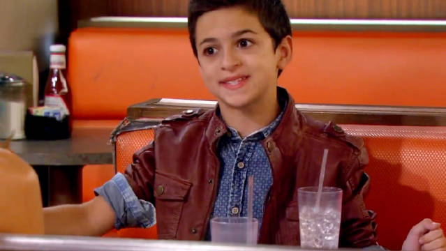 《破产姐妹》这个小gay子演技太出彩了