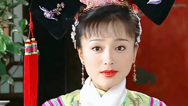 秦岚曾经可是《还珠格格》里的知画，琴棋书画样样精通的大家闺秀！