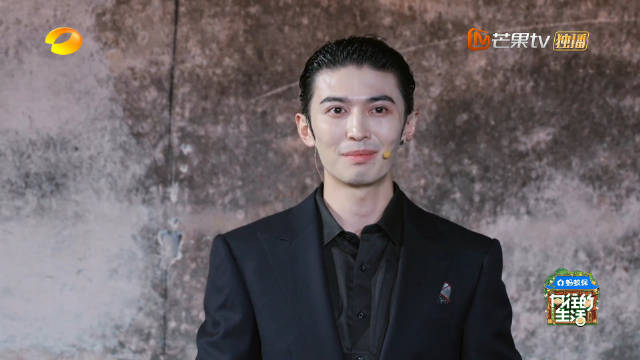 向往的生活收官夜赵小童油头造型亮相