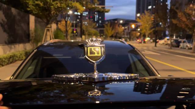 抖子看到的极氪7X爆改迈巴赫立标，太好玩了