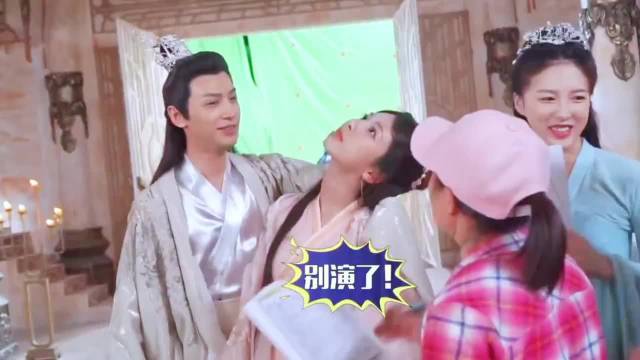 罗云熙接杨紫时保持距离显绅士风度