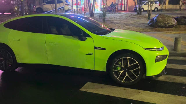 小鹏25款之前的车型（带外放音响车型）