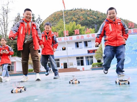 如何用一颗“繁星”点燃乡村教育的未来？上汽大众告诉你答案