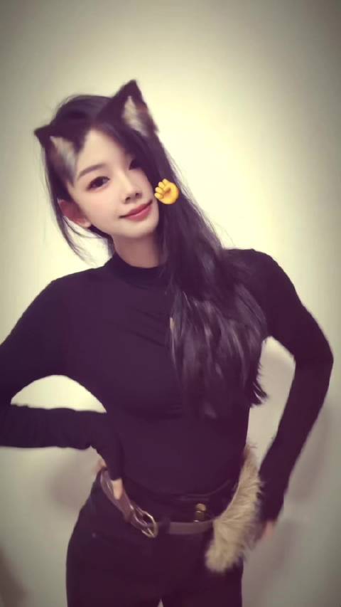 每当开了美颜特效 感觉彭于晏来了都配不上我