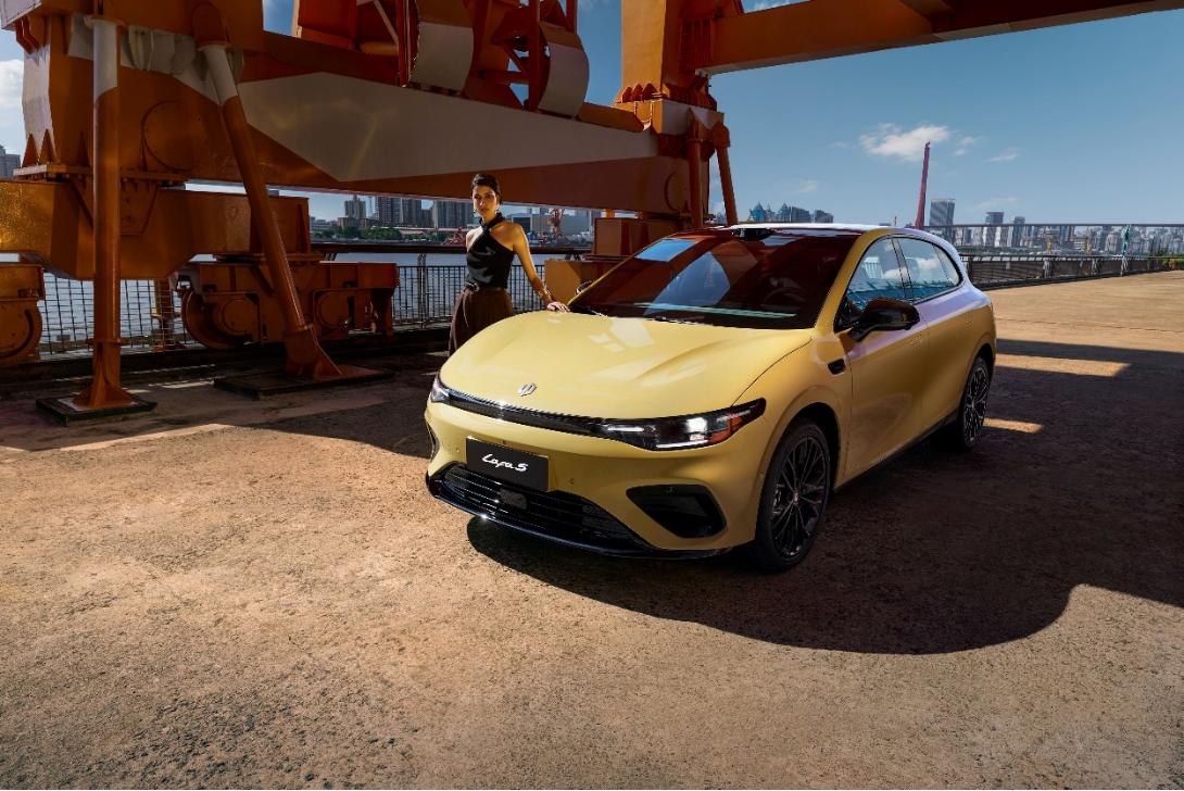 起售价不到10万元全系标配无框车门，零跑Lafa5能否征服年轻化市场