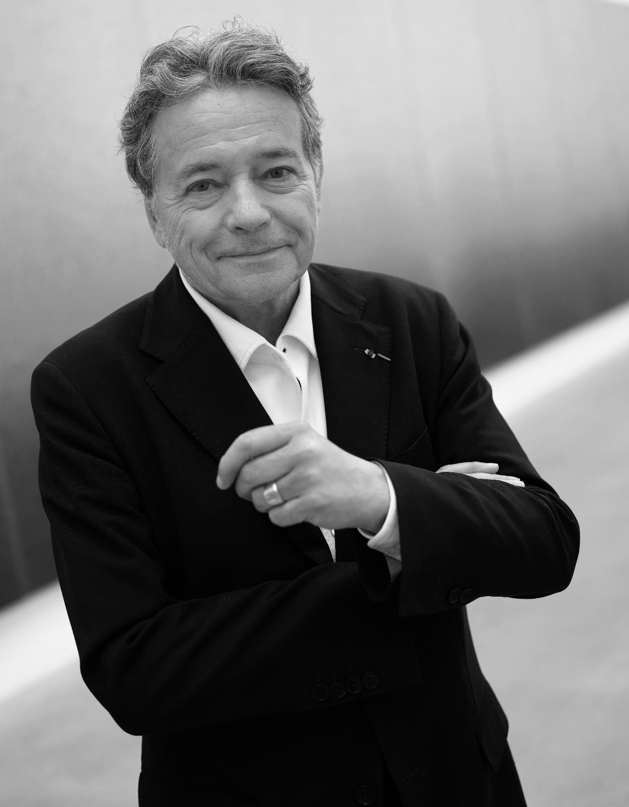 克里斯蒂安·德·包赞巴克（Christian de Portzamparc）