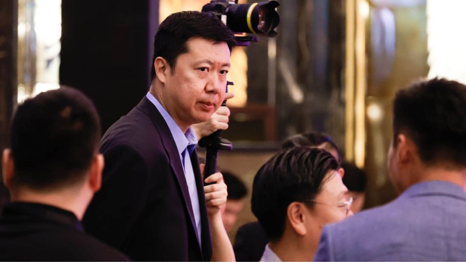 媒体人：中国篮球名人堂成员王治郅等人将亲临中国vs韩国现场